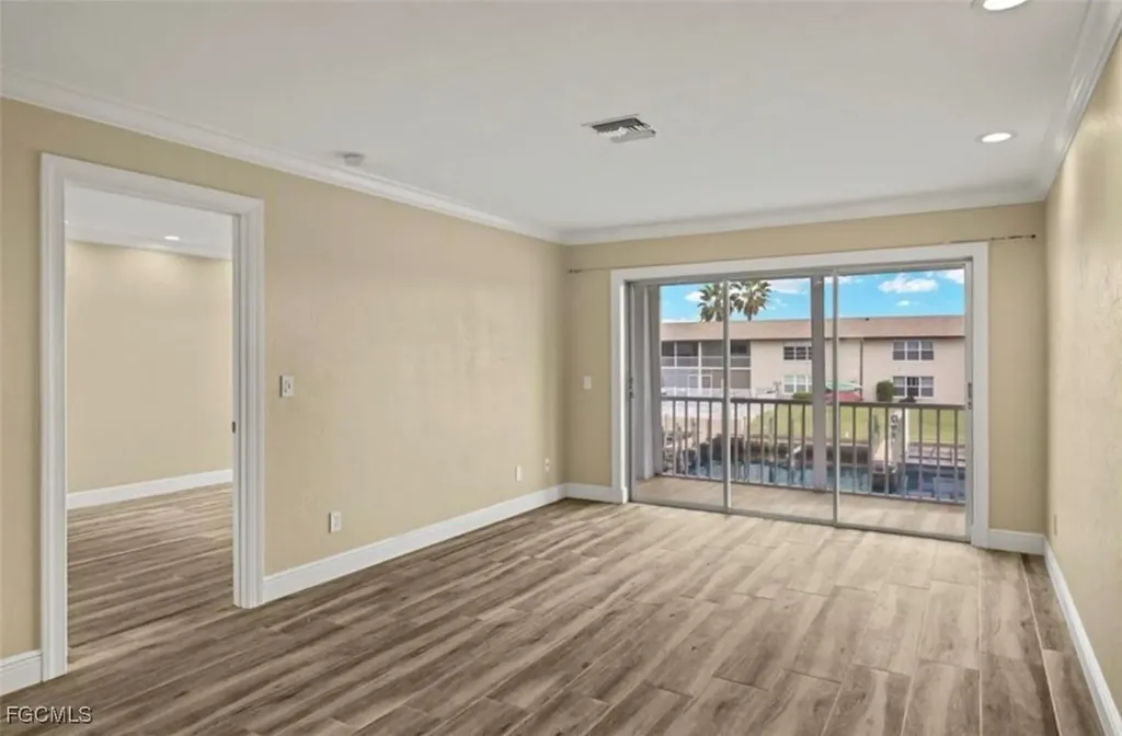 4541 SE 5th Place Cape Coral FL 33904