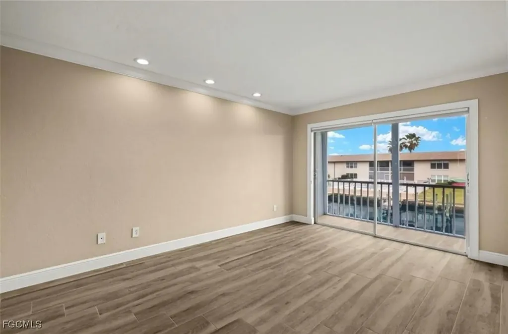 4541 SE 5th Place Cape Coral FL 33904