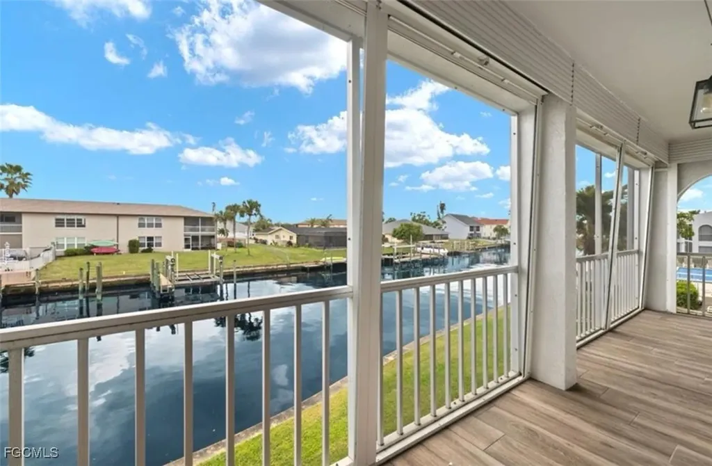 4541 SE 5th Place Cape Coral FL 33904
