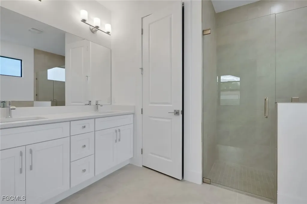 426 NW 3rd Terrace Cape Coral FL 33993