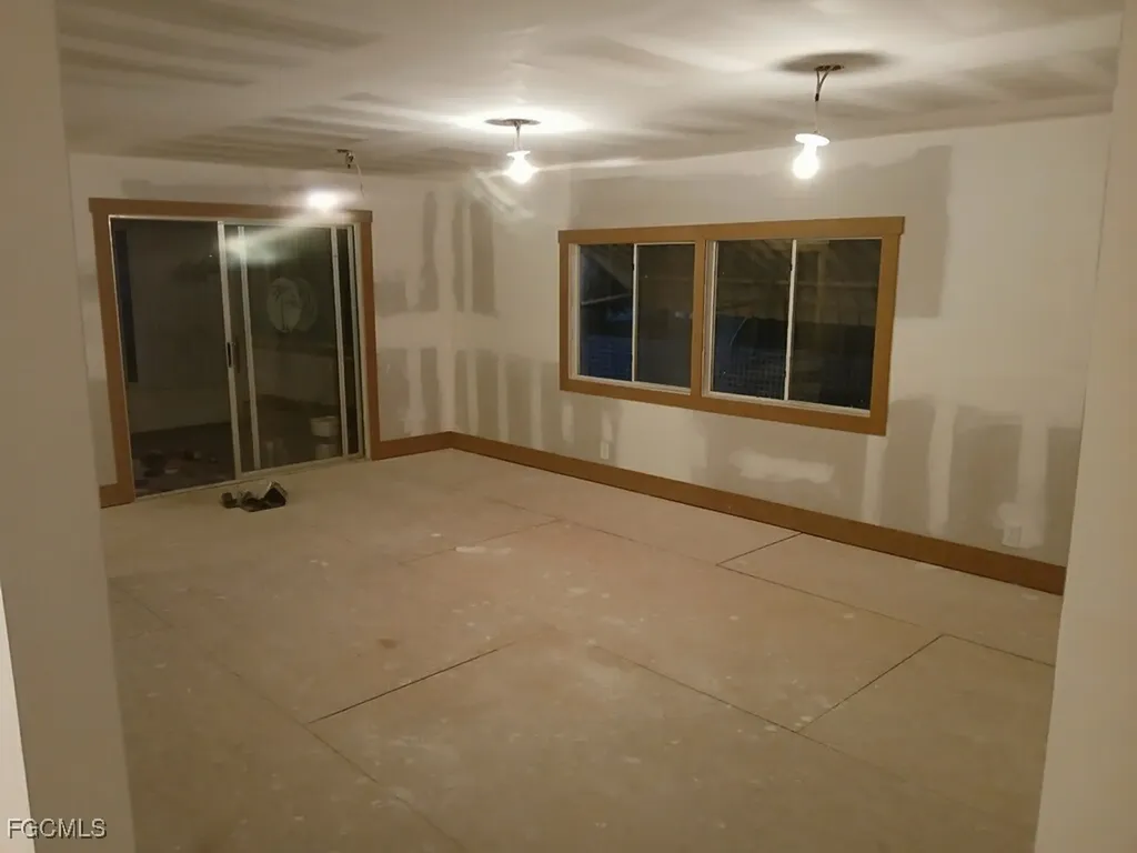 5511 Ben Franklin Lane North Fort Myers FL 33917