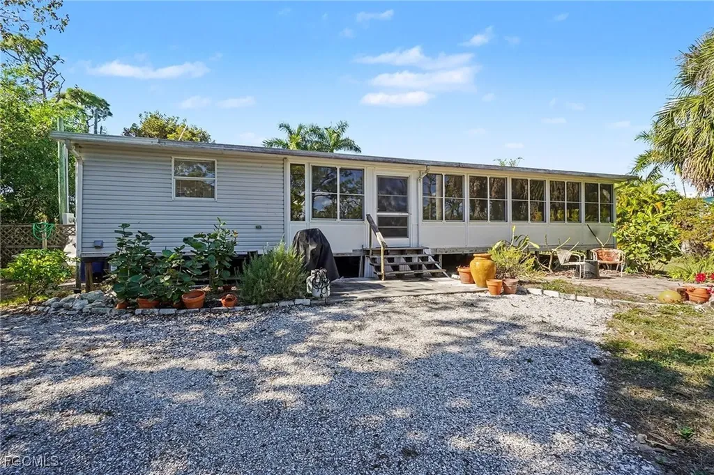 5228 Stringfellow Road St. James City FL 33956