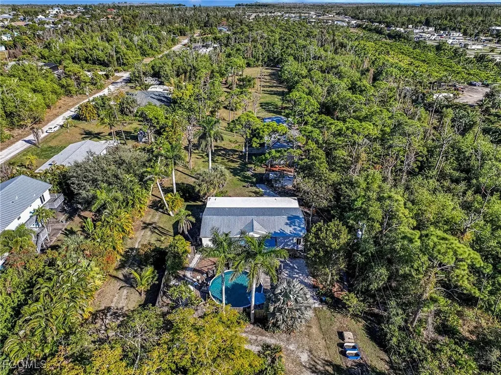 5228 Stringfellow Road St. James City FL 33956