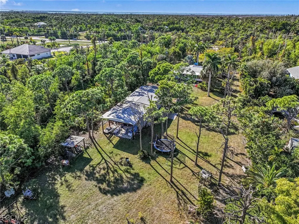 5228 Stringfellow Road St. James City FL 33956