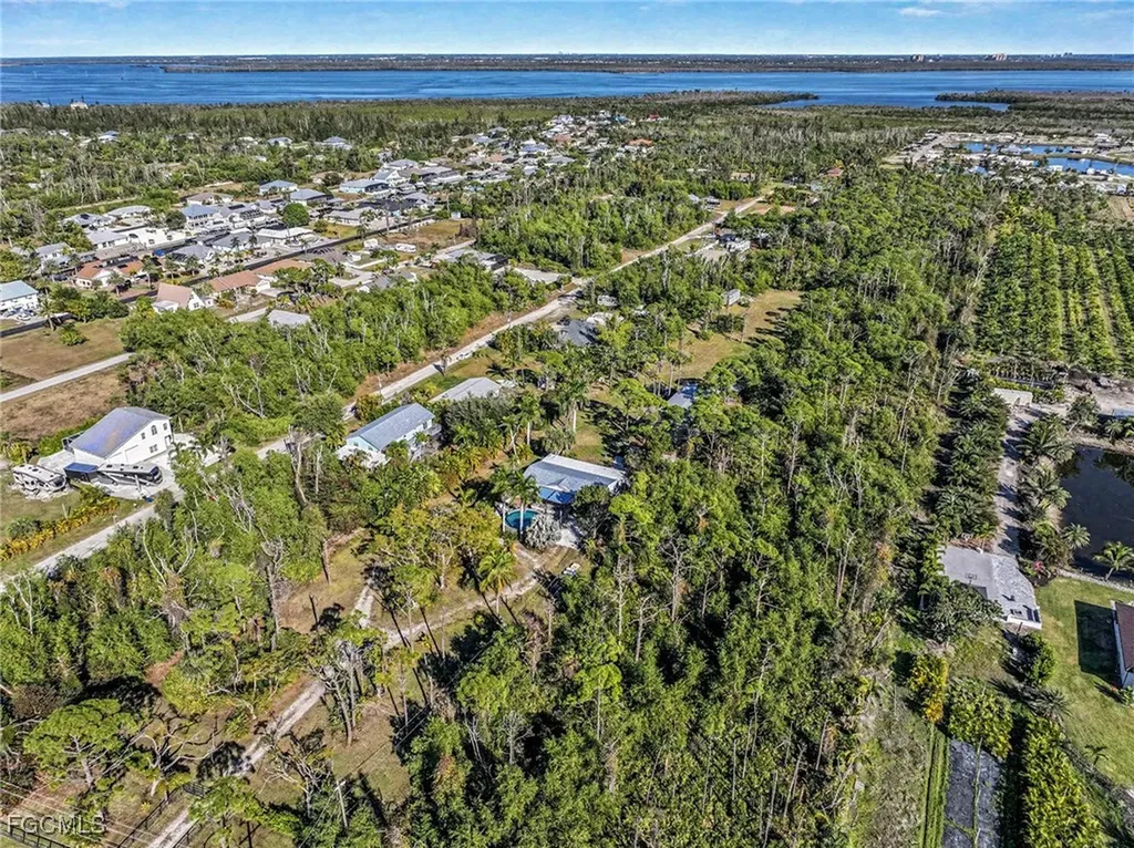 5228 Stringfellow Road St. James City FL 33956