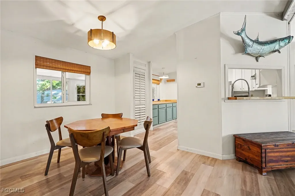 5228 Stringfellow Road St. James City FL 33956