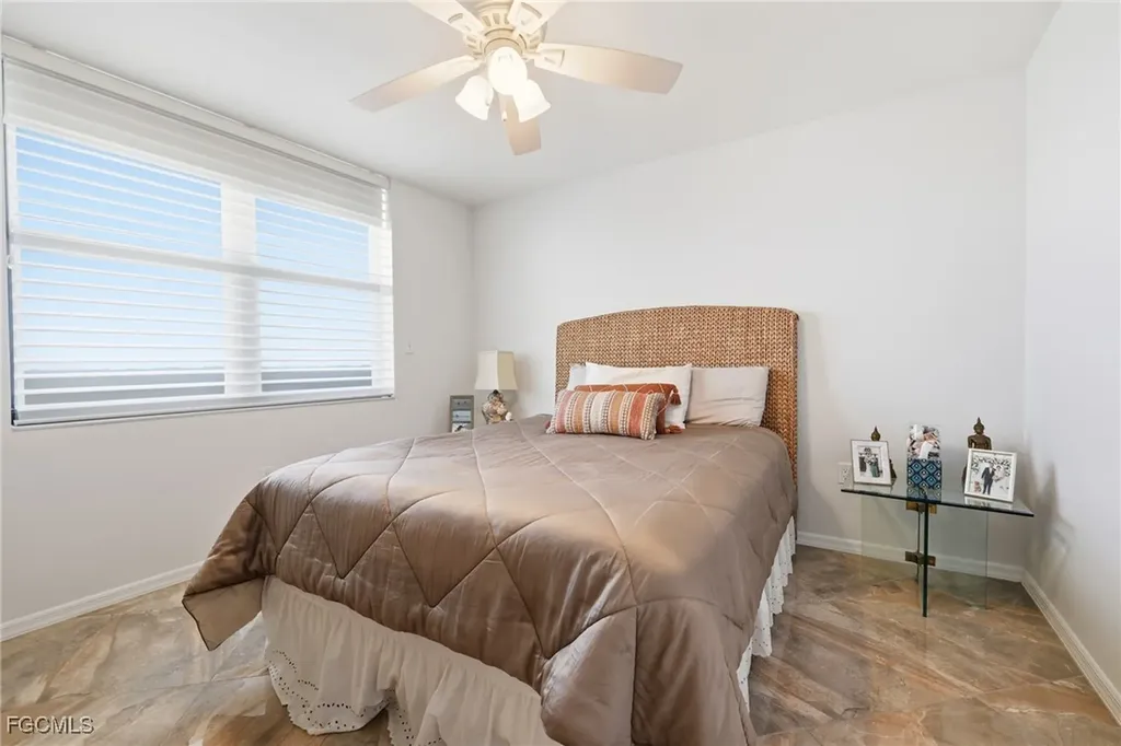 6585 Nicholas Boulevard Naples FL 34108