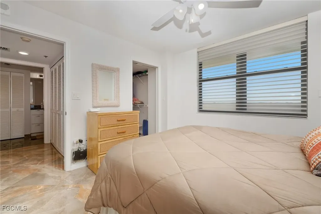 6585 Nicholas Boulevard Naples FL 34108