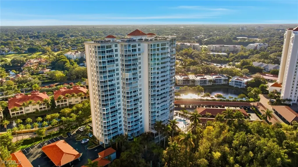 6585 Nicholas Boulevard Naples FL 34108