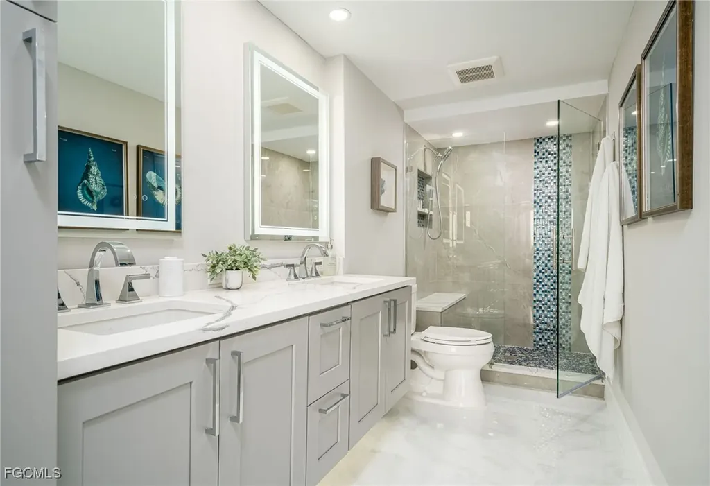 17 Bluebill Avenue Naples FL 34108
