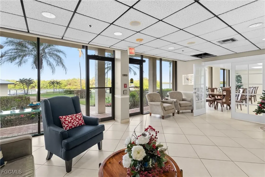 17 Bluebill Avenue Naples FL 34108