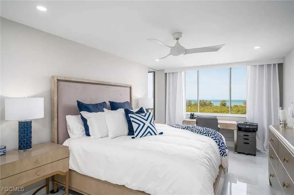 17 Bluebill Avenue Naples FL 34108