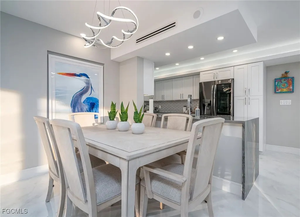 17 Bluebill Avenue Naples FL 34108
