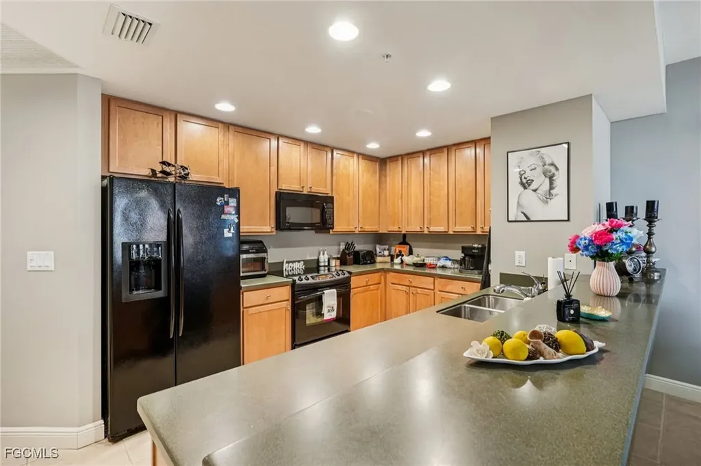 5781 Cape Harbour Drive Cape Coral FL 33914