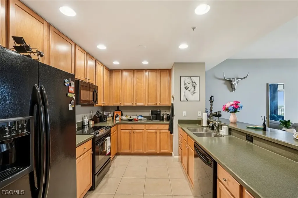 5781 Cape Harbour Drive Cape Coral FL 33914