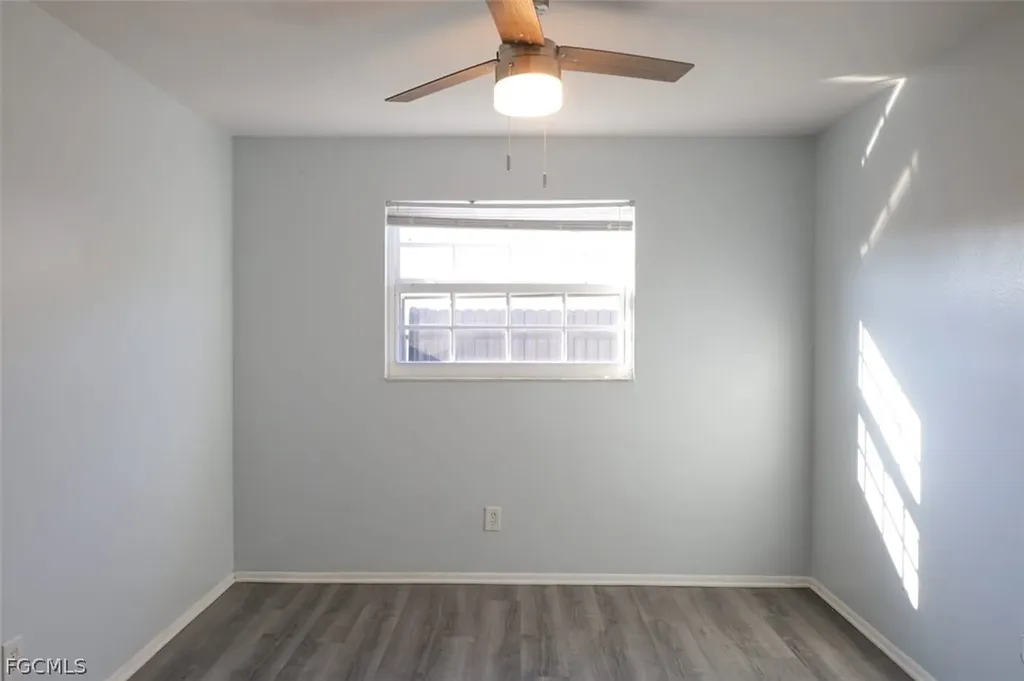 1206 SE 23rd Place Cape Coral FL 33990