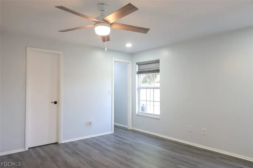 1206 SE 23rd Place Cape Coral FL 33990