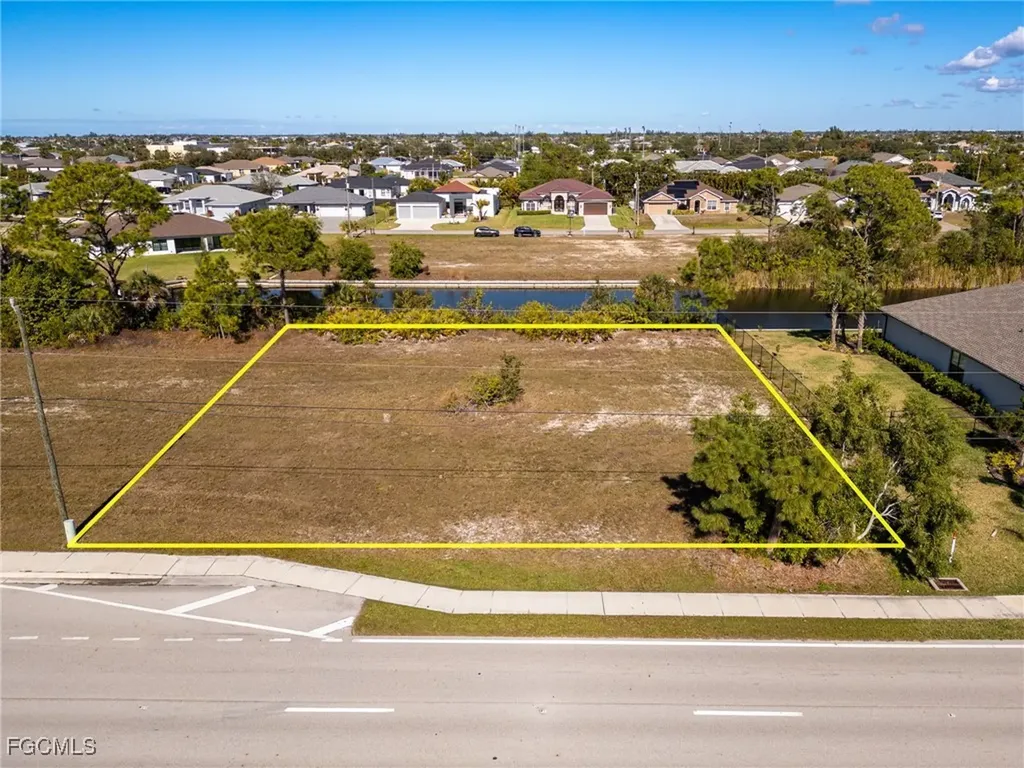 2719 Ceitus Parkway Cape Coral FL 33991