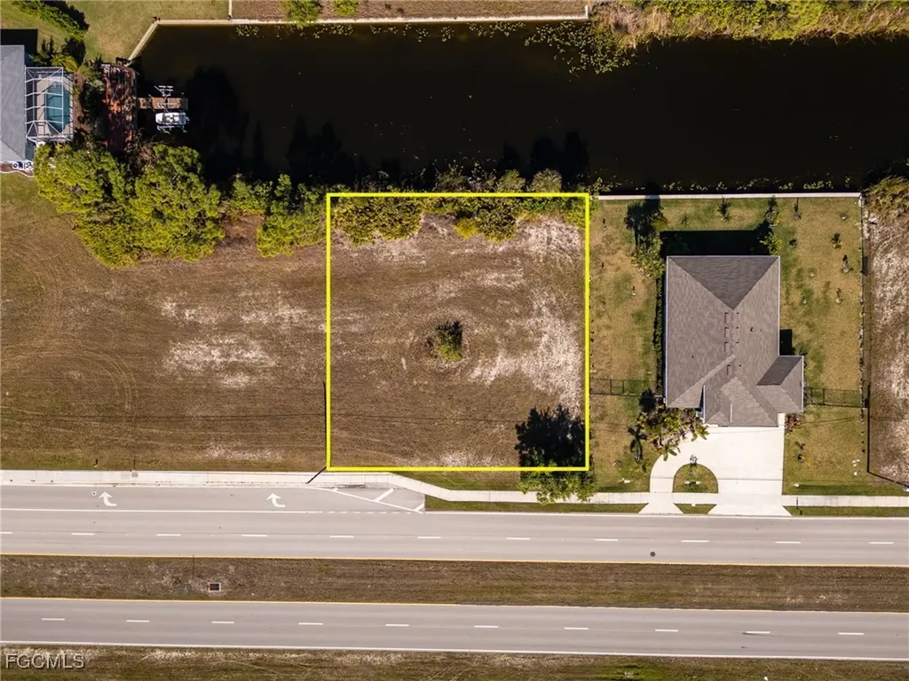 2719 Ceitus Parkway Cape Coral FL 33991