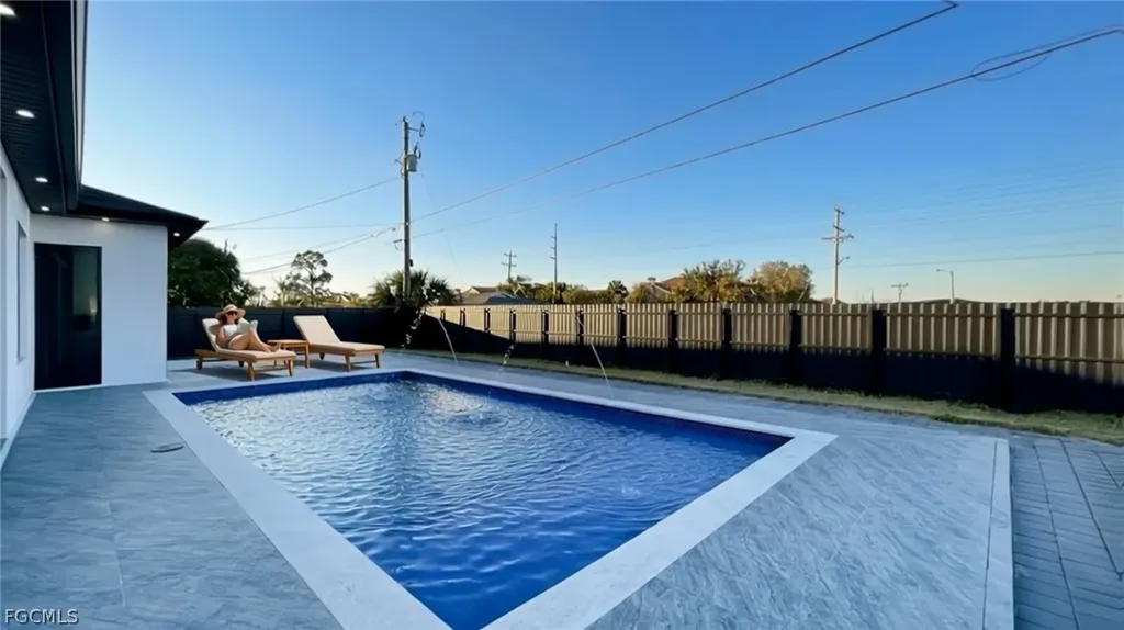 1833 NE 23rd Terrace Cape Coral FL 33909