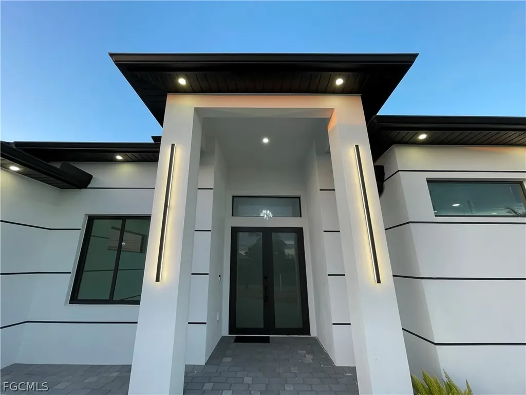 1833 NE 23rd Terrace Cape Coral FL 33909