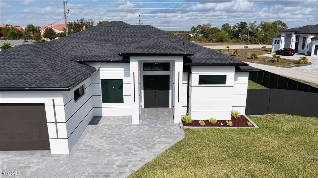 1833 NE 23rd Terrace Cape Coral FL 33909