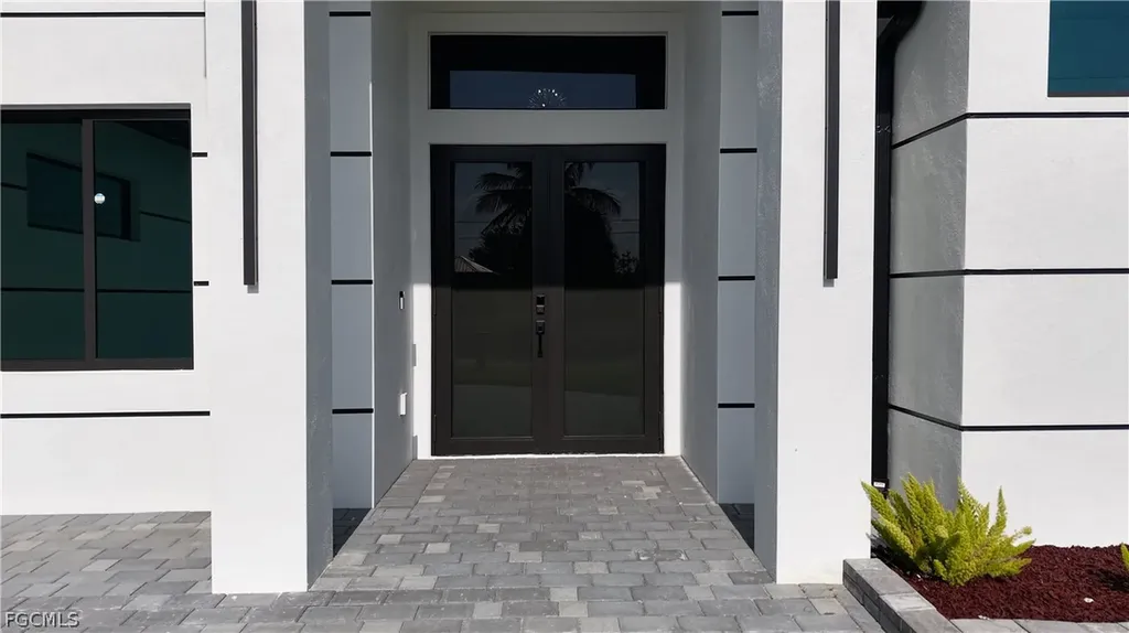 1833 NE 23rd Terrace Cape Coral FL 33909