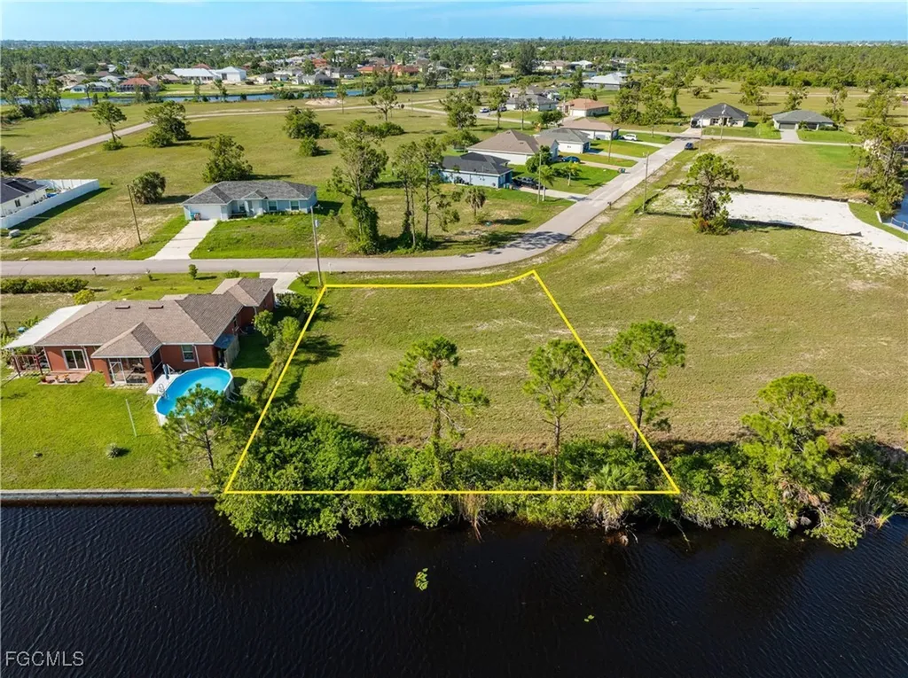 2719 NW 26th Street Cape Coral FL 33993
