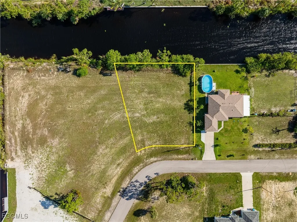 2719 NW 26th Street Cape Coral FL 33993