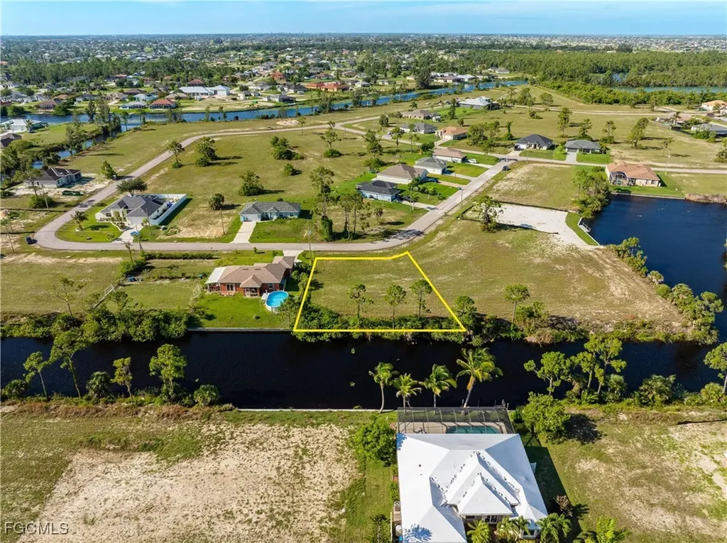 2719 NW 26th Street Cape Coral FL 33993