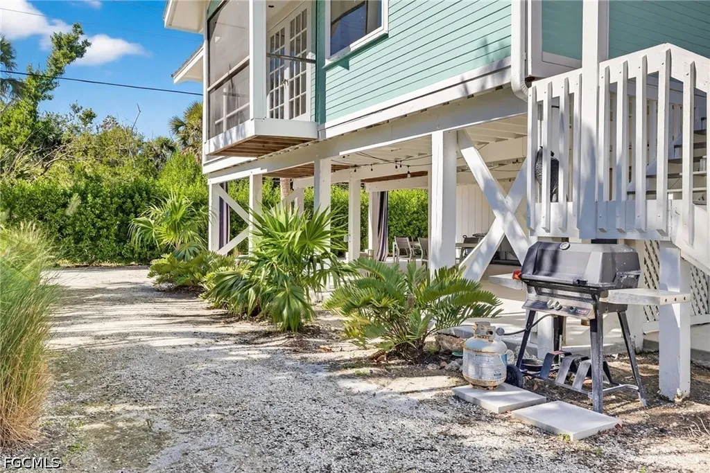 280 Southwinds Drive Sanibel FL 33957