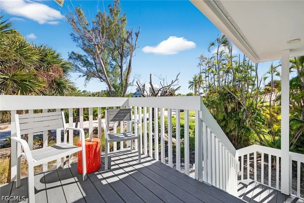 280 Southwinds Drive Sanibel FL 33957