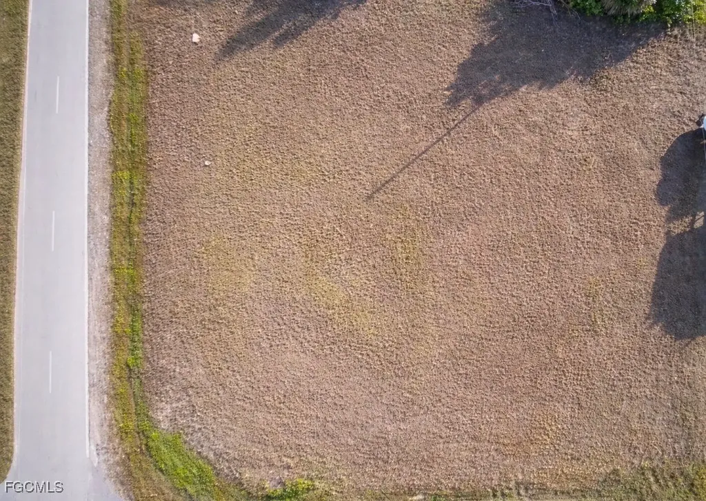 1546 El Dorado Boulevard N Cape Coral FL 33993