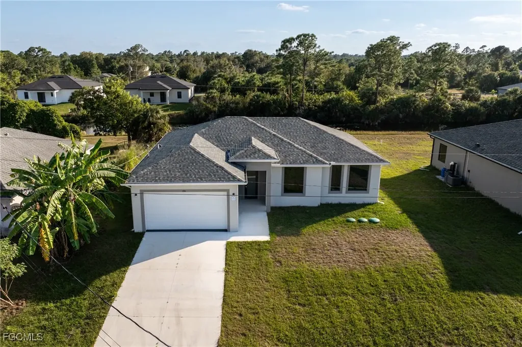 1134 Cumming Street E Lehigh Acres FL 33974
