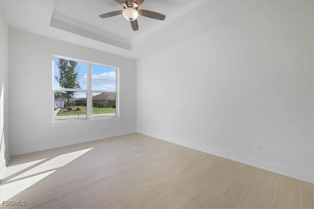 433 SW 21st Street Cape Coral FL 33991