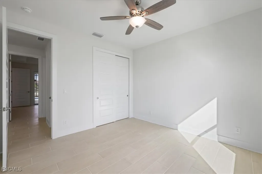 433 SW 21st Street Cape Coral FL 33991