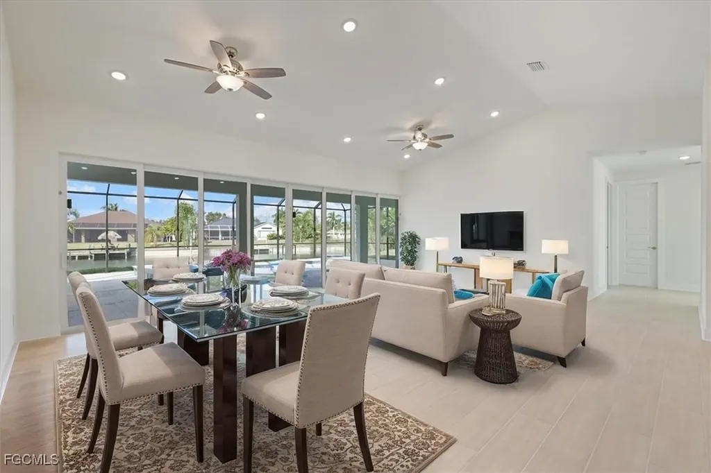 433 SW 21st Street Cape Coral FL 33991