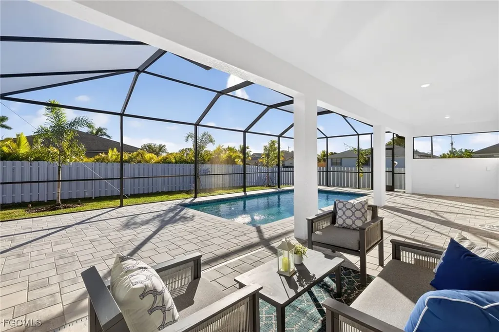 3015 SW 10th Avenue Cape Coral FL 33914