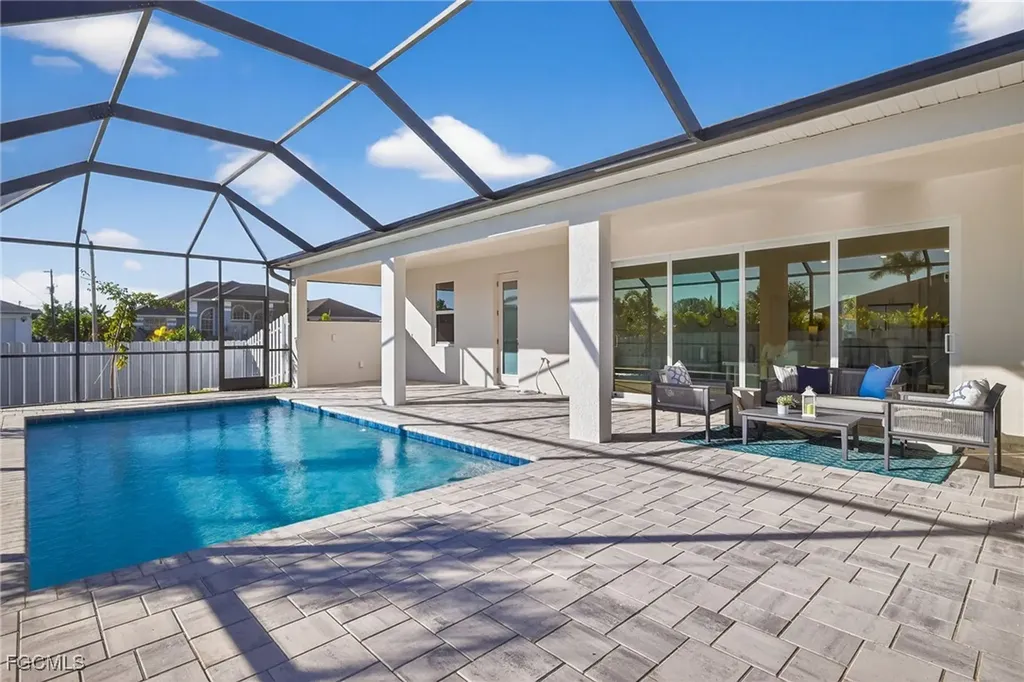 3015 SW 10th Avenue Cape Coral FL 33914