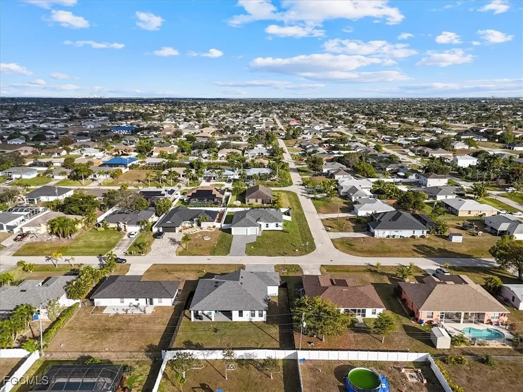 3015 SW 10th Avenue Cape Coral FL 33914