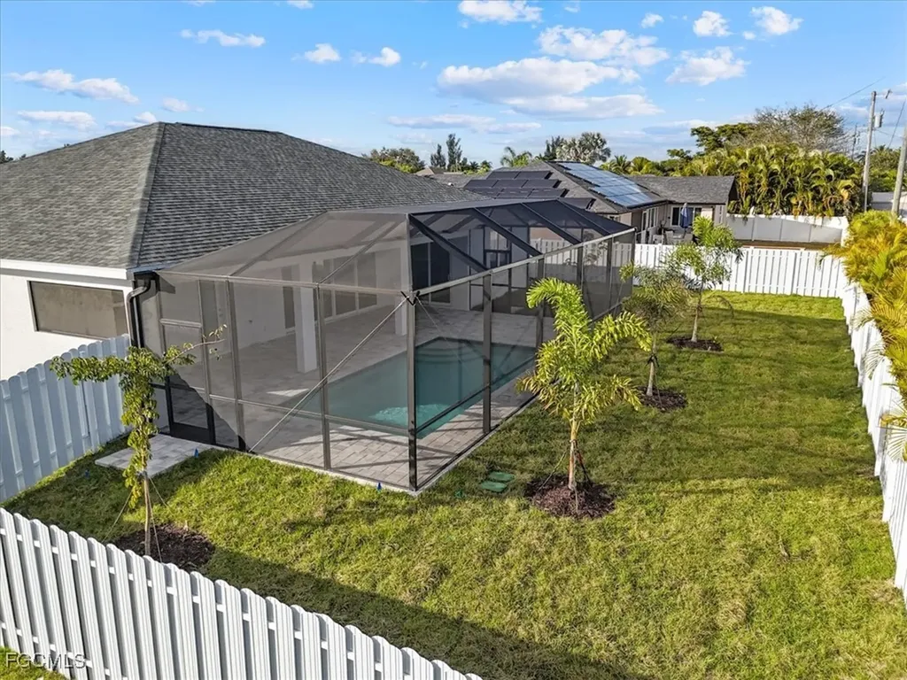 3015 SW 10th Avenue Cape Coral FL 33914