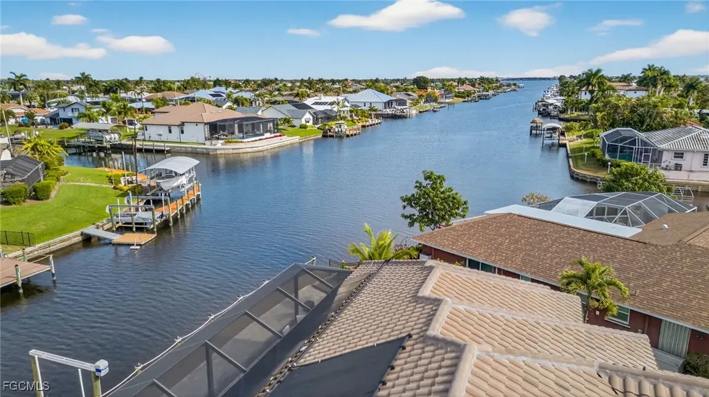 2801 SE 18th Court Cape Coral FL 33904