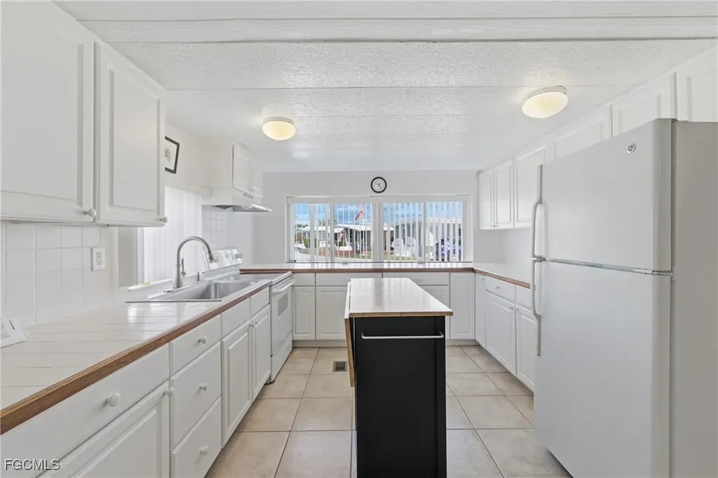 400 Twig Court S North Fort Myers FL 33917