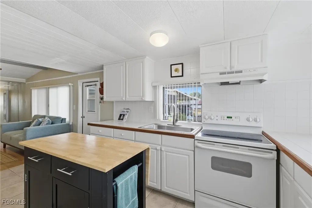 400 Twig Court S North Fort Myers FL 33917