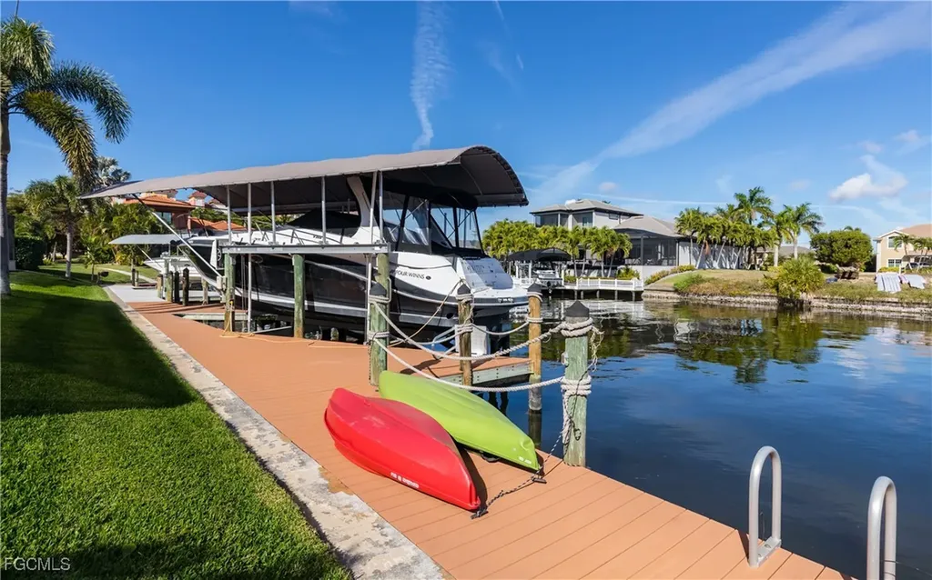 1525 SW 57th Terrace Cape Coral FL 33914
