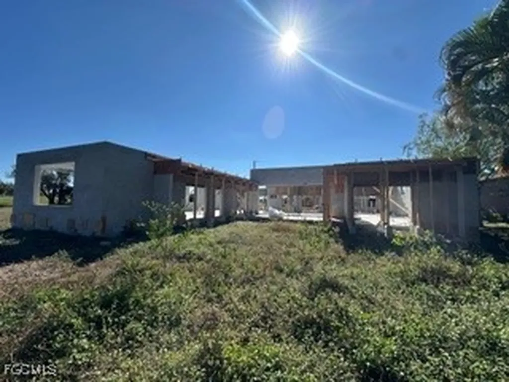 3105 NW 17th Lane Cape Coral FL 33993
