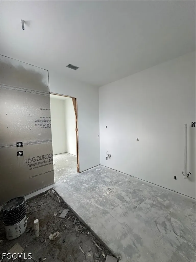 3105 NW 17th Lane Cape Coral FL 33993