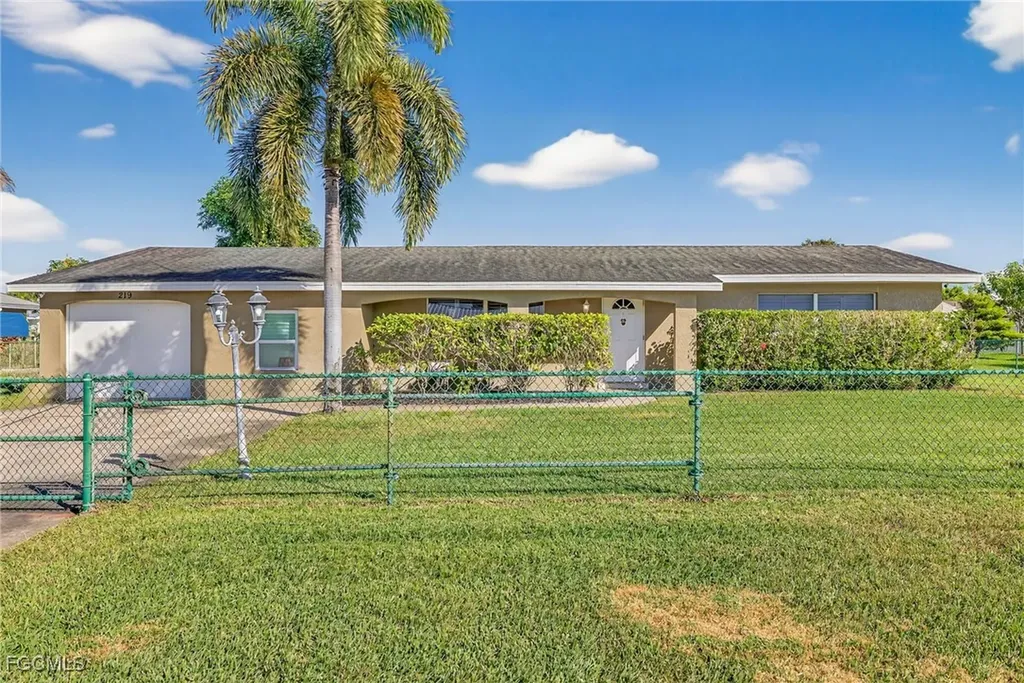 219 Richmond Avenue S Lehigh Acres FL 33936