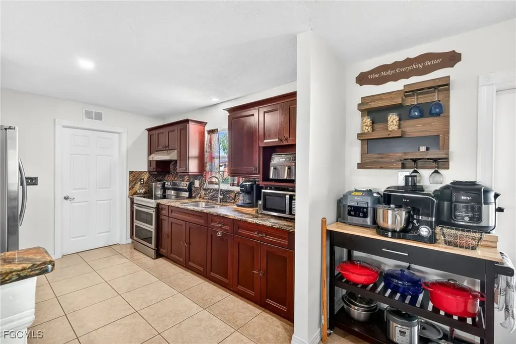 219 Richmond Avenue S Lehigh Acres FL 33936