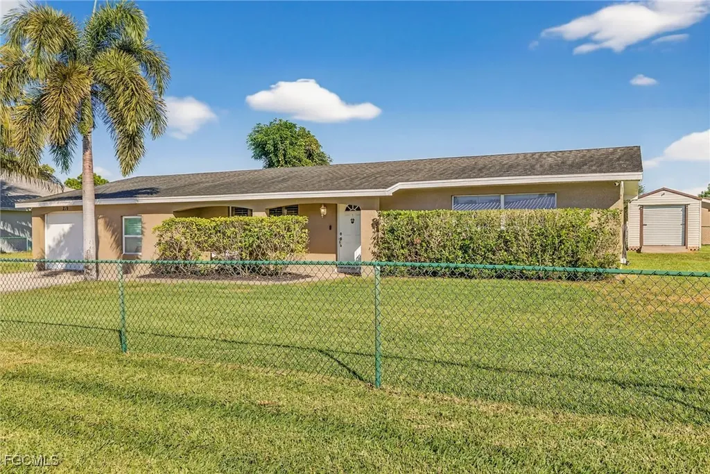 219 Richmond Avenue S Lehigh Acres FL 33936